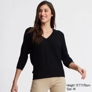 UNIQLO V-Neck Sweater NWT